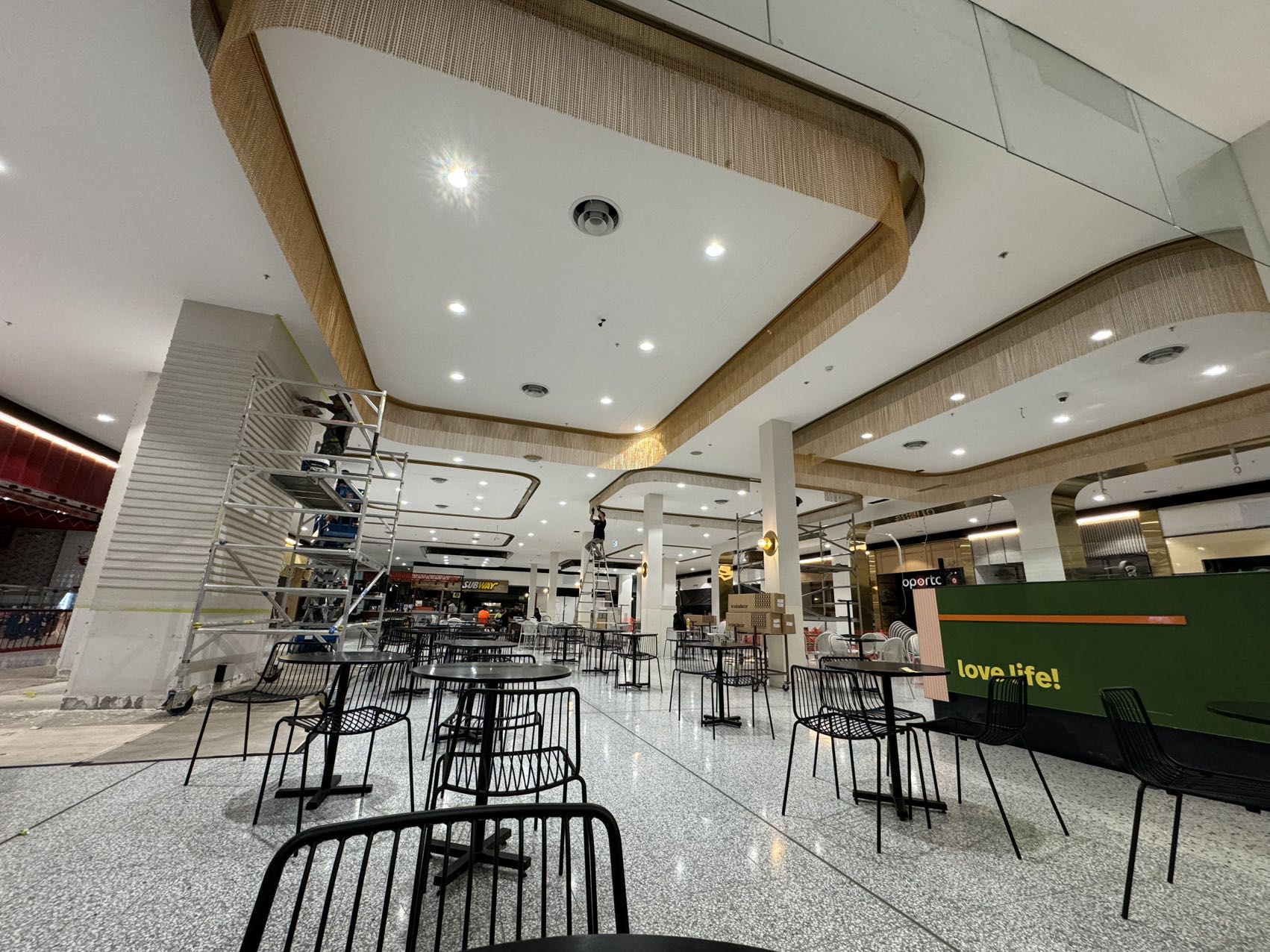 City Cross Food Courts